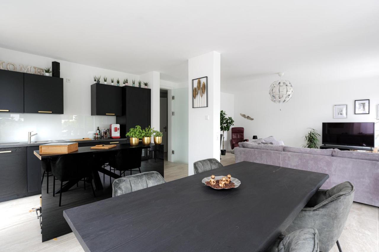 Lulex IV - Traumwohnung Terasse Garten In Neuss Exterior photo